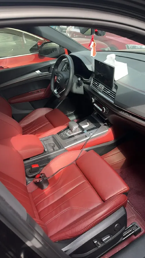 2024 Audi Q5L 2.0T 245HP L4 7DCT,autocango,china used car exporter,china ev exporter,chinese used car exporter,chinese used ev exporter