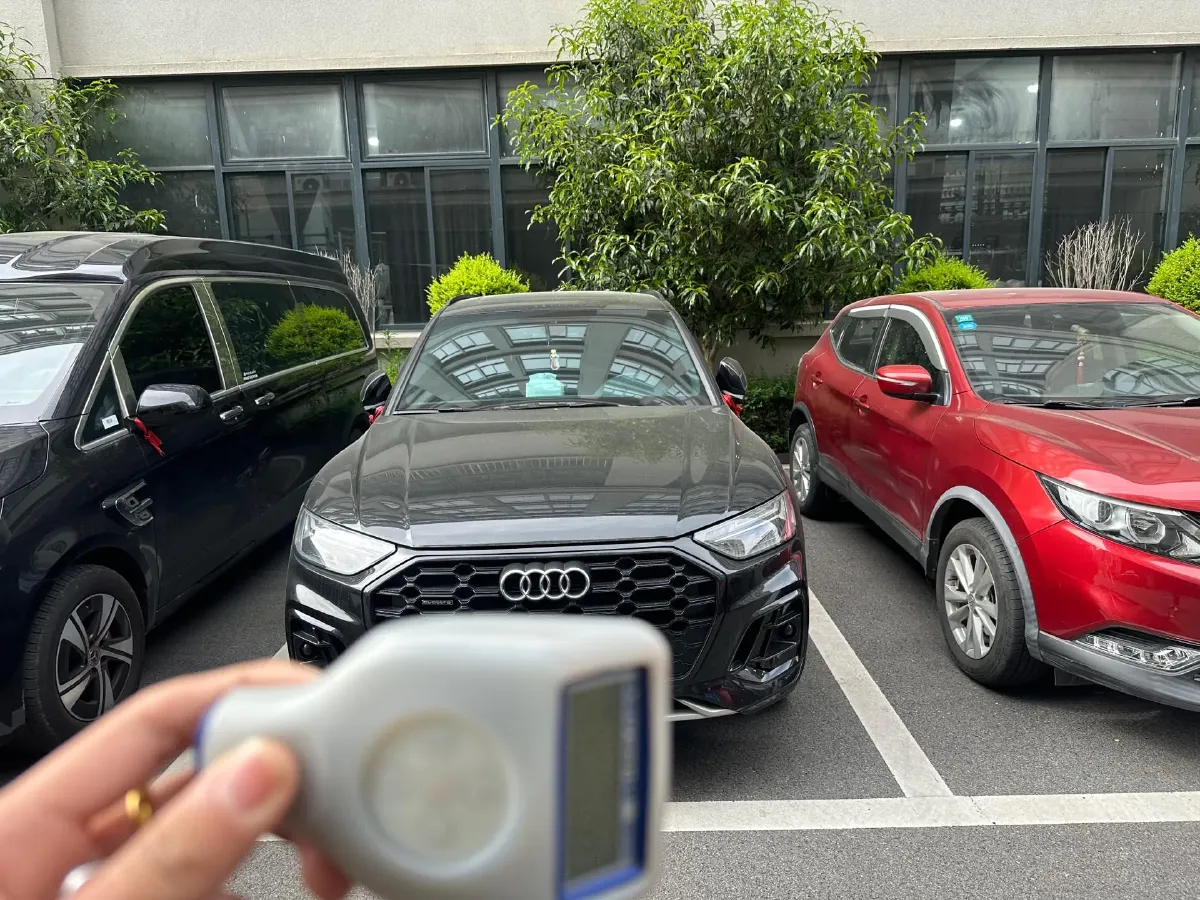 2024 Audi Q5L 2.0T 245HP L4 7DCT,autocango,china used car exporter,china ev exporter,chinese used car exporter,chinese used ev exporter