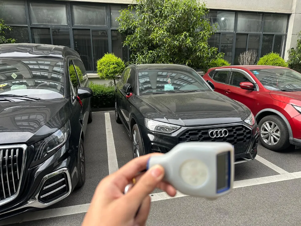 2024 Audi Q5L 2.0T 245HP L4 7DCT,autocango,china used car exporter,china ev exporter,chinese used car exporter,chinese used ev exporter