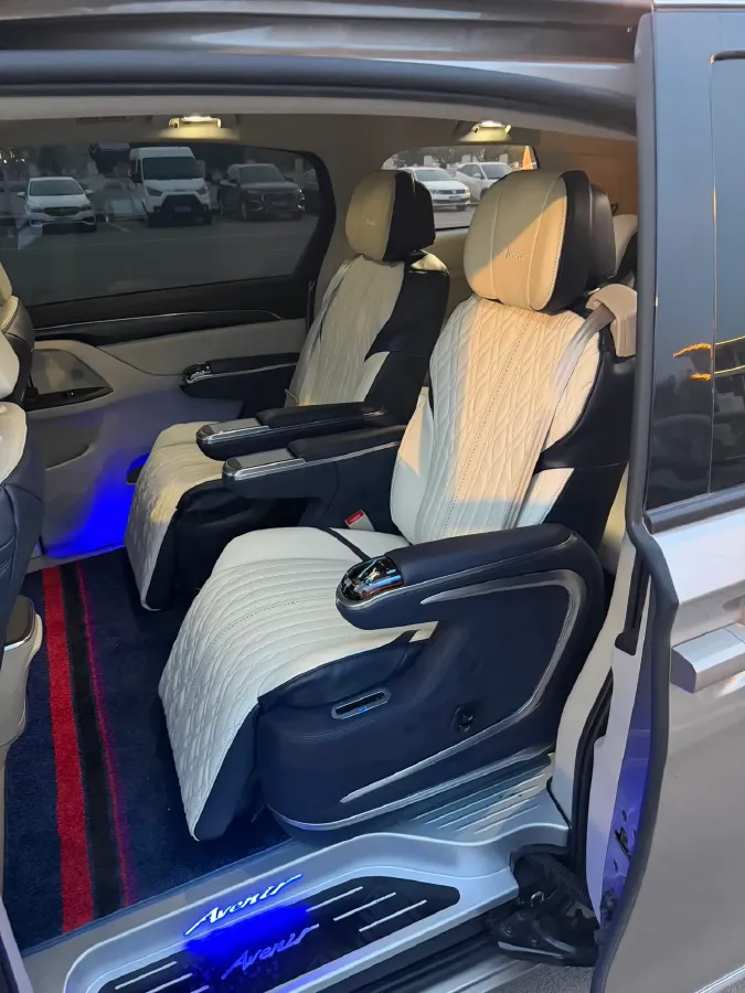 2023 Buick GL8 2.0T 237HP L4 9AT,autocango,china used car exporter,china ev exporter,chinese used car exporter,chinese used ev exporter