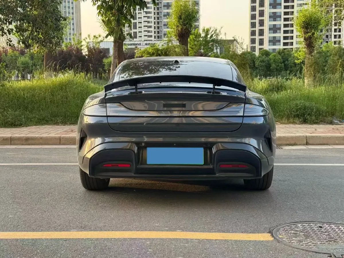 2024 MI SU7 BEV 101KWH,autocango,china used car exporter,china ev exporter,chinese used car exporter,chinese used ev exporter