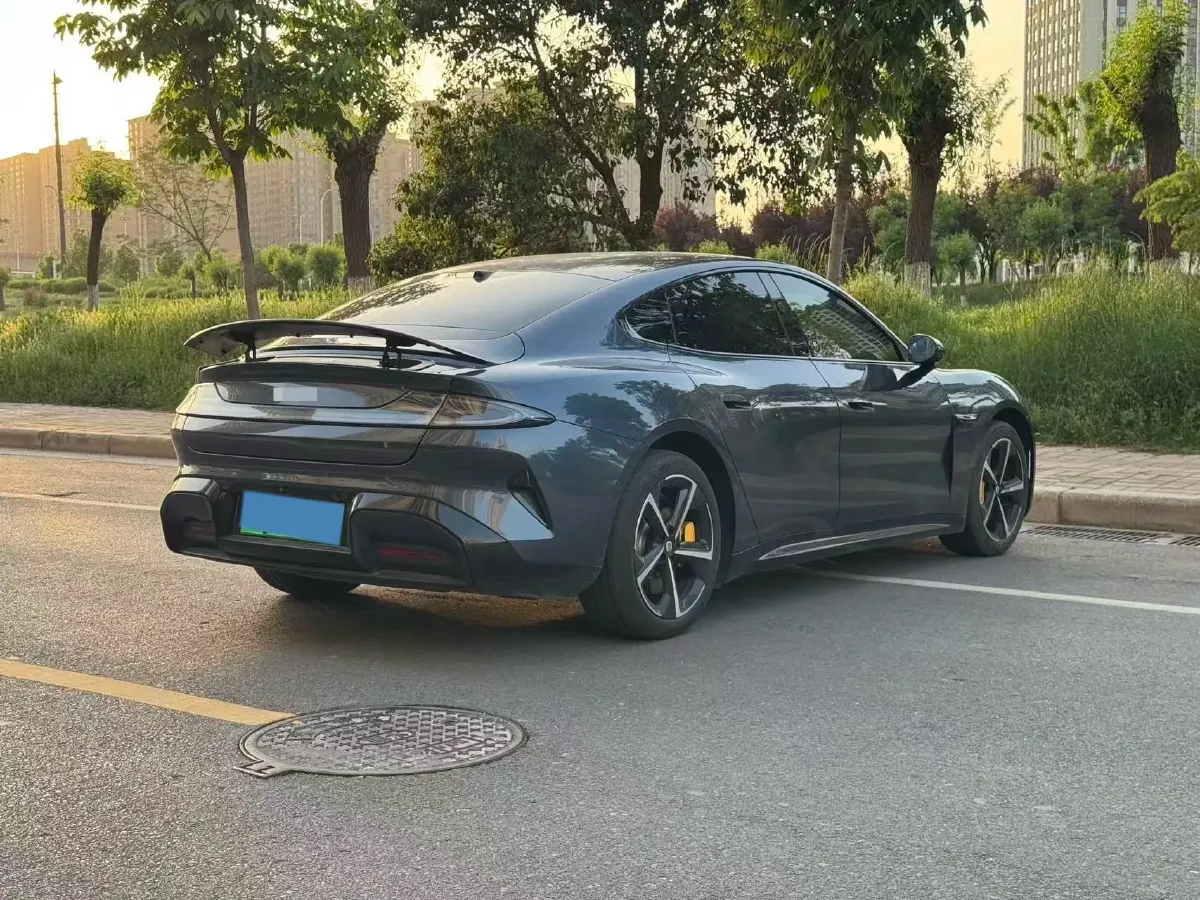 2024 MI SU7 BEV 101KWH,autocango,china used car exporter,china ev exporter,chinese used car exporter,chinese used ev exporter