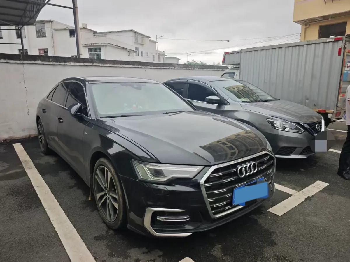 2023 Audi A6L 2.0T 190HP L4 7DCT,autocango,china used car exporter,china ev exporter,chinese used car exporter,chinese used ev exporter