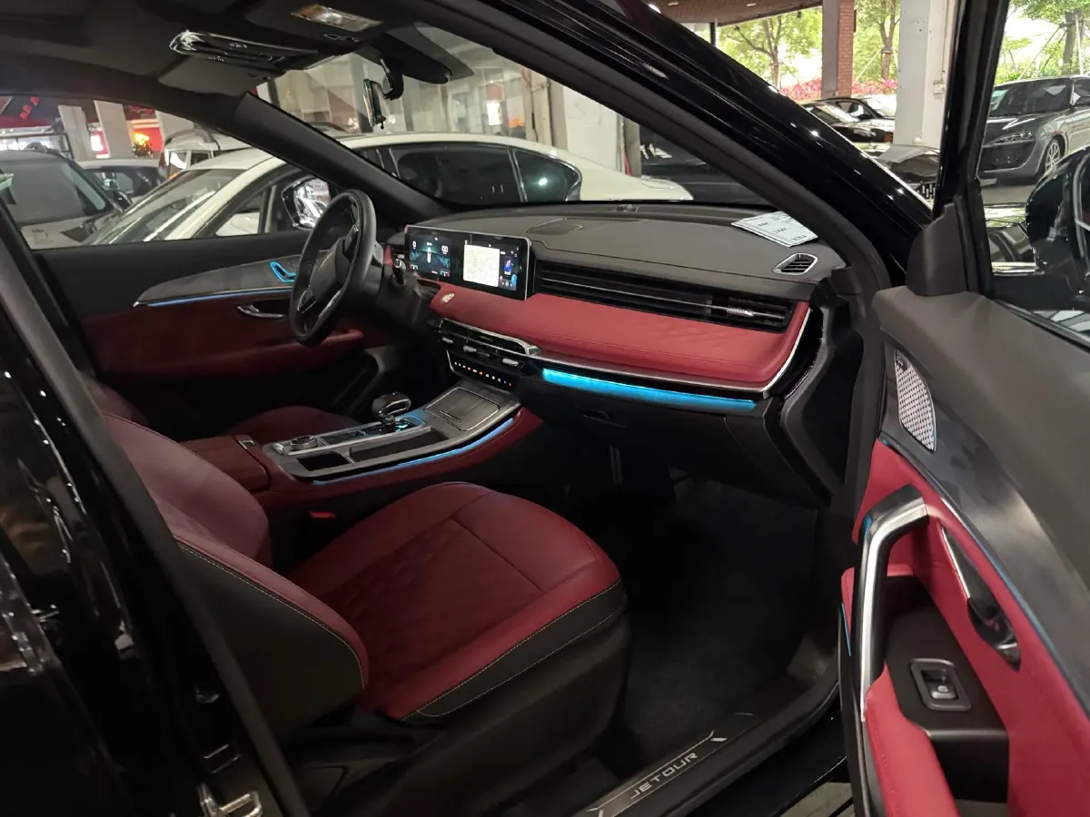 2023 Jetour X70 Plus 1.5T 156HP L4 6DCT,autocango,china used car exporter,china ev exporter,chinese used car exporter,chinese used ev exporter