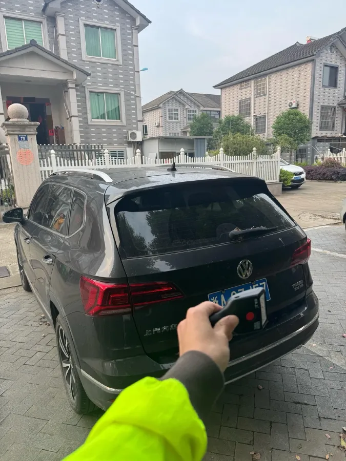 2020 Volkswagen Tharu 2.0T 186HP L4 7DCT,autocango,china used car exporter,china ev exporter,chinese used car exporter,chinese used ev exporter