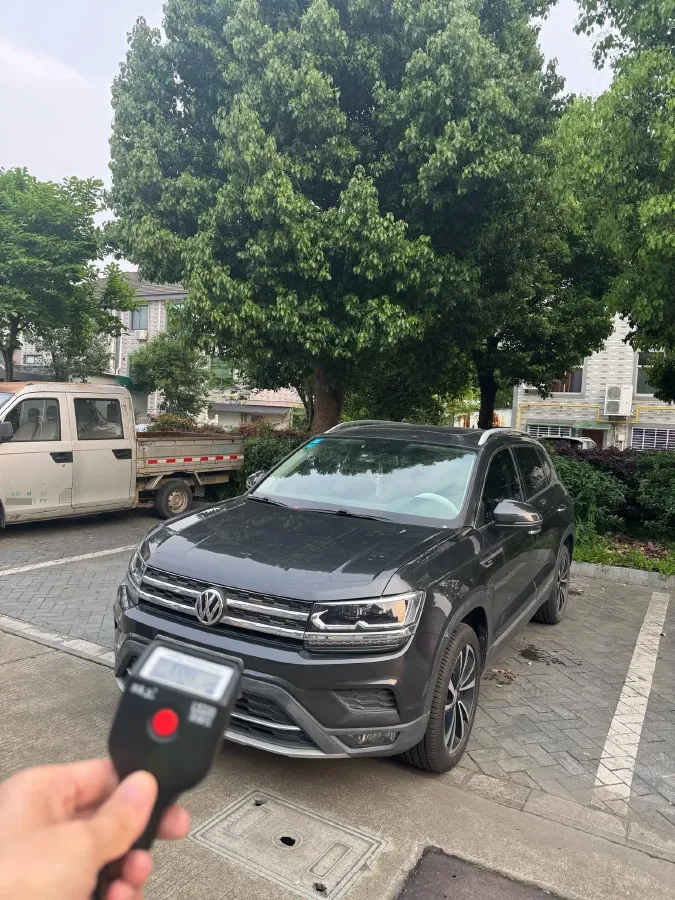2020 Volkswagen Tharu 2.0T 186HP L4 7DCT,autocango,china used car exporter,china ev exporter,chinese used car exporter,chinese used ev exporter