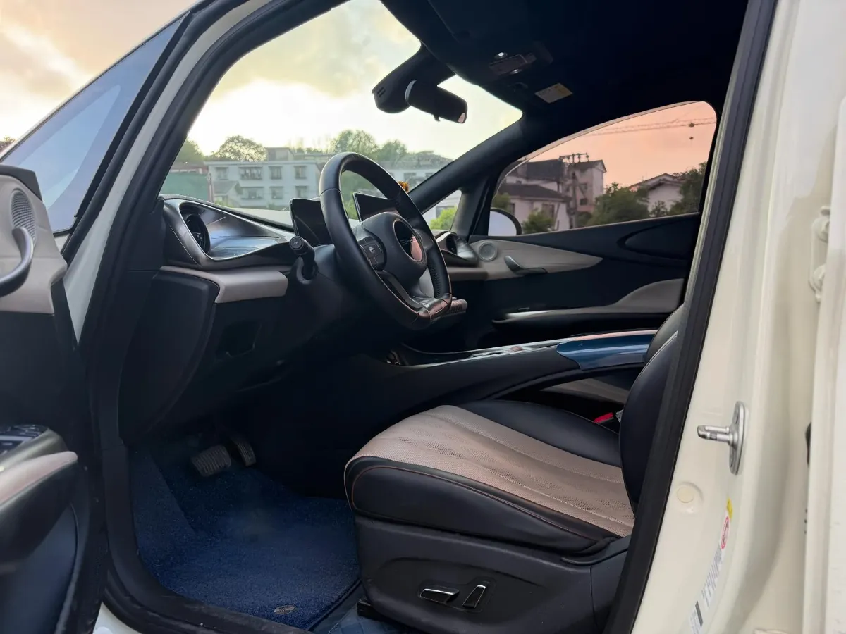 2023 BYD Dolphin BEV 44.928KWH,autocango,china used car exporter,china ev exporter,chinese used car exporter,chinese used ev exporter