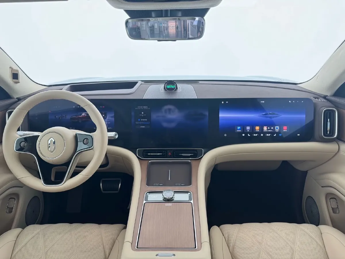 2025 AITO AITO M9 REEV 160HP REEV 52KWH,autocango,china used car exporter,china ev exporter,chinese used car exporter,chinese used ev exporter