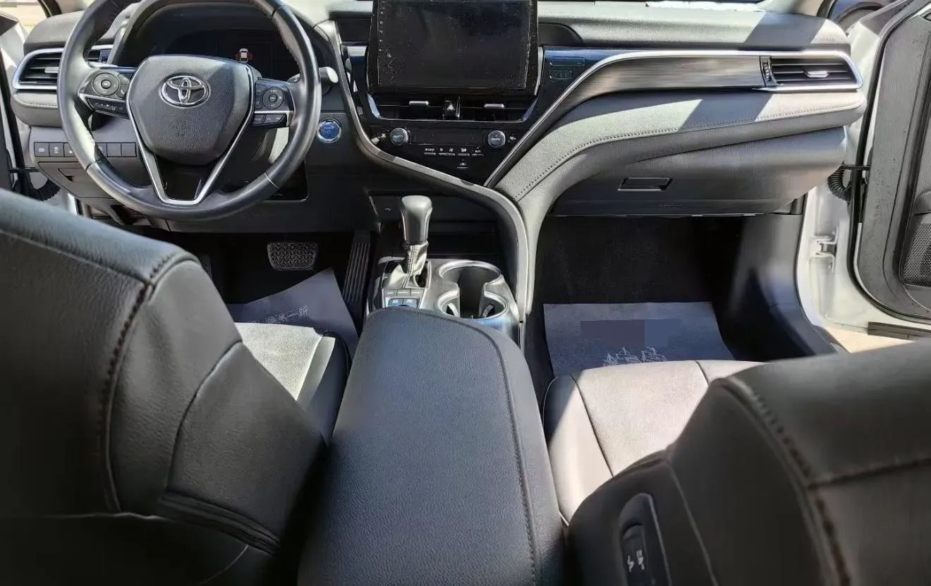 2021 Toyota Camry 2.5L 209HP L4 8AT,autocango,china used car exporter,china ev exporter,chinese used car exporter,chinese used ev exporter