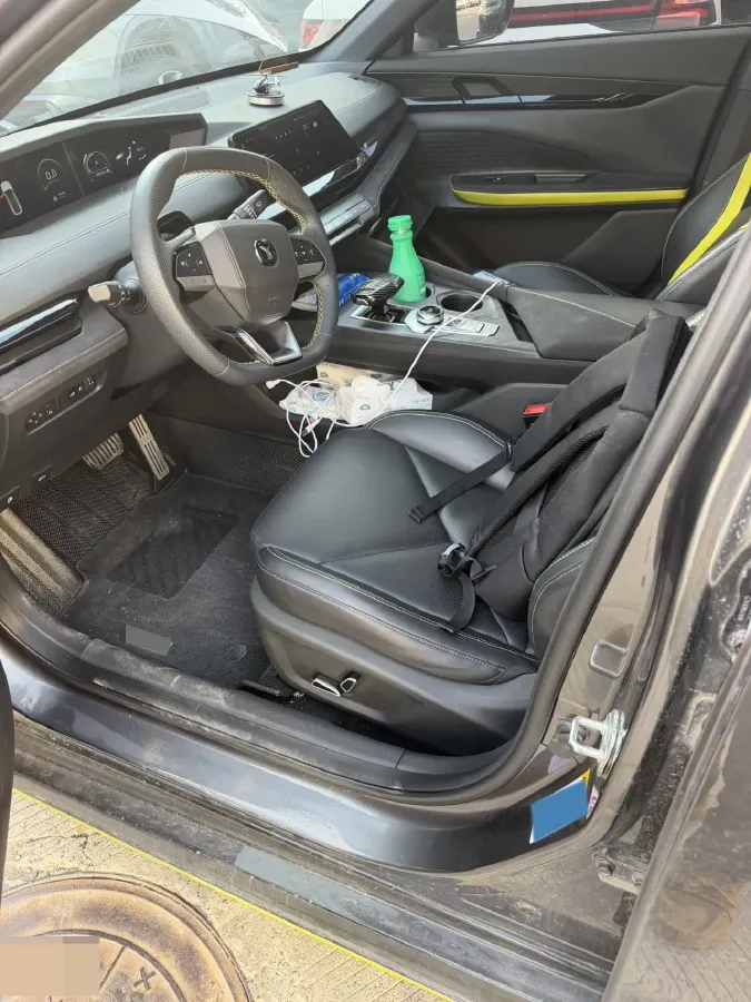 2022 ChangAn UNI-V 1.5T 188HP L4 7DCT,autocango,china used car exporter,china ev exporter,chinese used car exporter,chinese used ev exporter