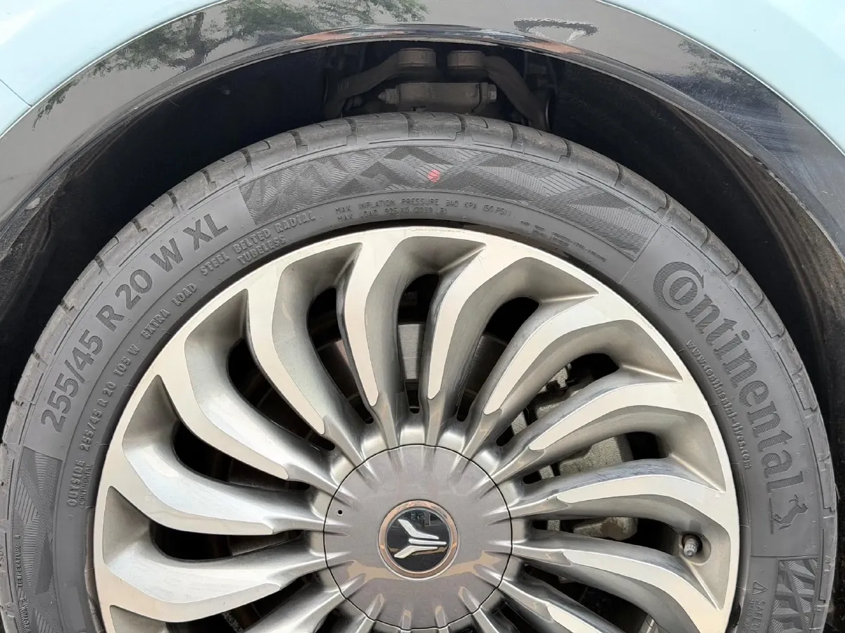 2021 Voyah FREE Range Extended 109HP REEV 33KWH,autocango,china used car exporter,china ev exporter,chinese used car exporter,chinese used ev exporter