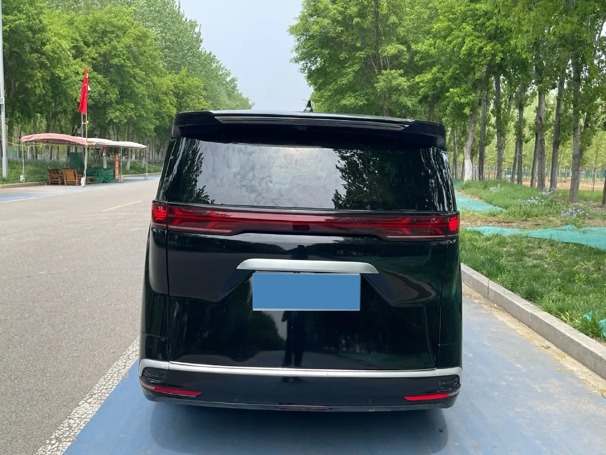 2024 Denza D9 1.5T 139HP L4 E-CVT PHEV 40KWH,autocango,china used car exporter,china ev exporter,chinese used car exporter,chinese used ev exporter