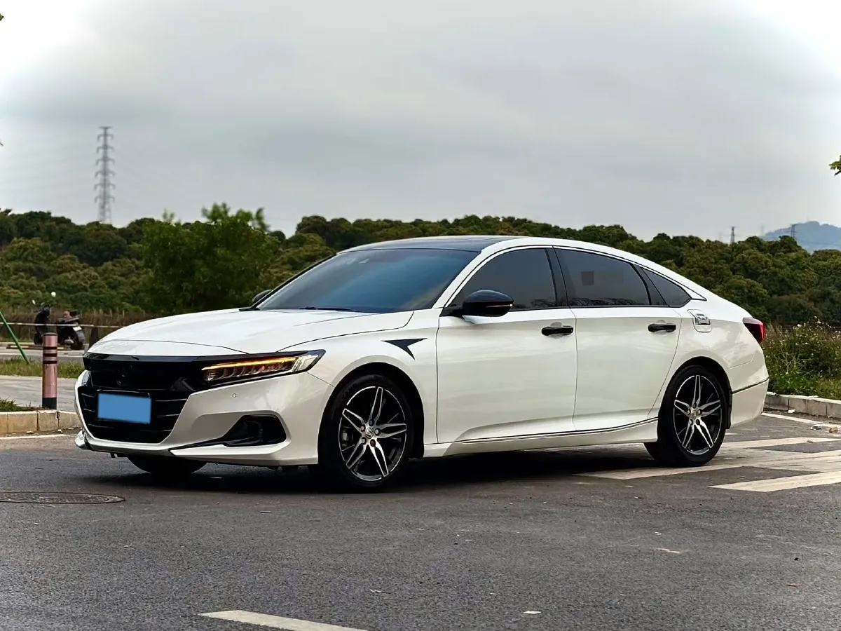 2022 Honda Accord 1.5T 194HP L4 CVT,autocango,china used car exporter,china ev exporter,chinese used car exporter,chinese used ev exporter