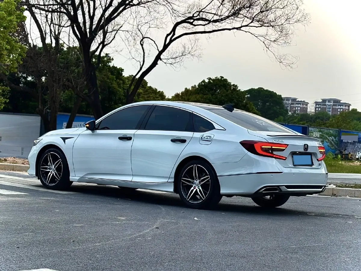 2022 Honda Accord 1.5T 194HP L4 CVT,autocango,china used car exporter,china ev exporter,chinese used car exporter,chinese used ev exporter