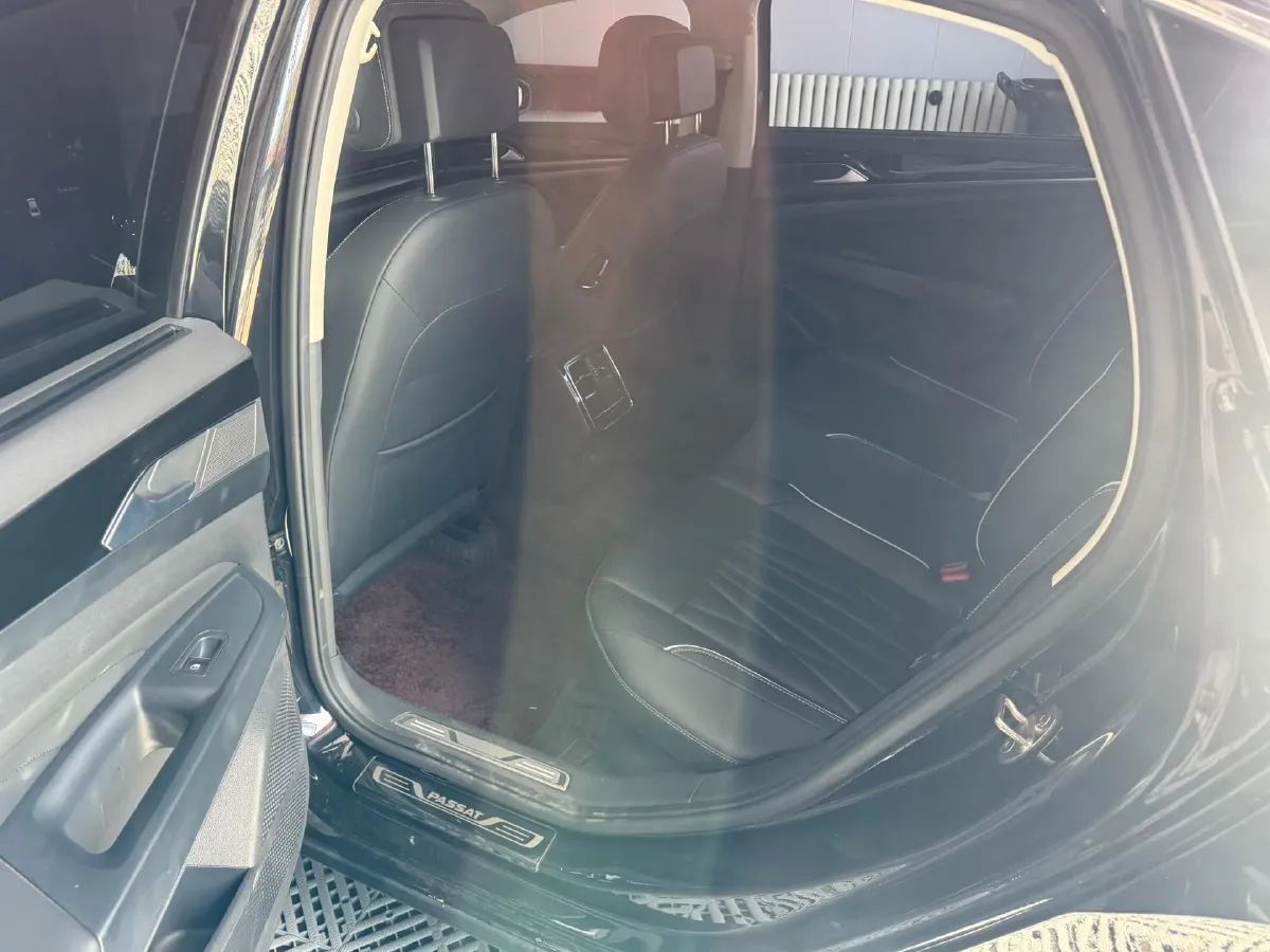 2023 Volkswagen Passat 2.0T 186HP L4 7DCT,autocango,china used car exporter,china ev exporter,chinese used car exporter,chinese used ev exporter