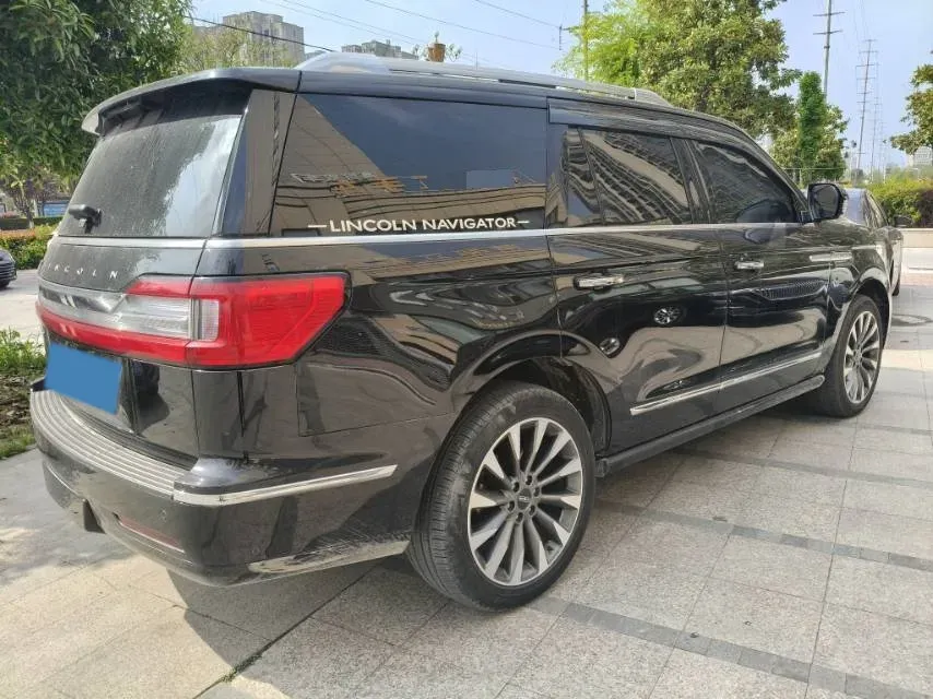 2019 Lincoln Navigator 3.5T 388HP V6 10AT,autocango,china used car exporter,china ev exporter,chinese used car exporter,chinese used ev exporter