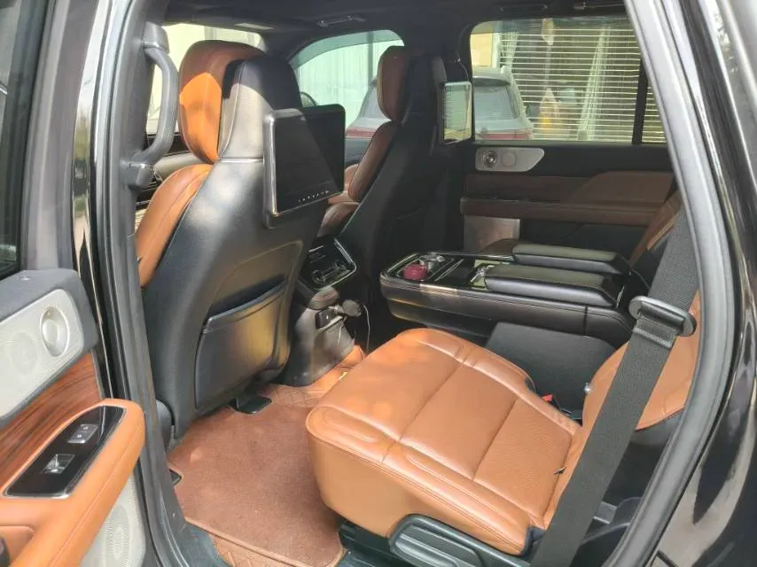2019 Lincoln Navigator 3.5T 388HP V6 10AT,autocango,china used car exporter,china ev exporter,chinese used car exporter,chinese used ev exporter