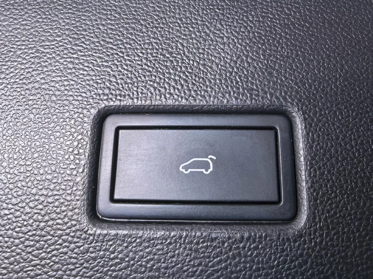 2022 Volkswagen T-Roc 1.4T 150HP L4 7DCT,autocango,china used car exporter,china ev exporter,chinese used car exporter,chinese used ev exporter