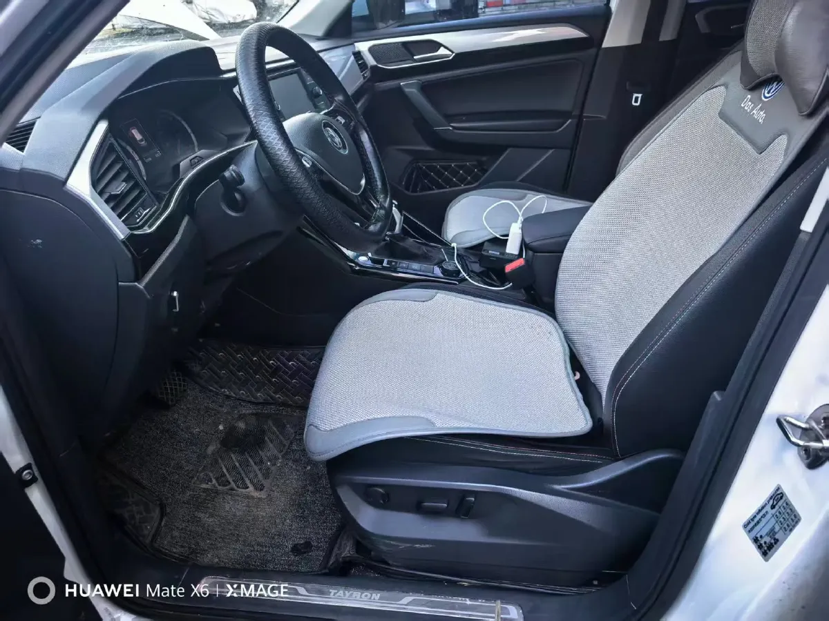 2019 MINI CLUBMAN 1.5T 102HP L3 6AT,autocango,china used car exporter,china ev exporter,chinese used car exporter,chinese used ev exporter