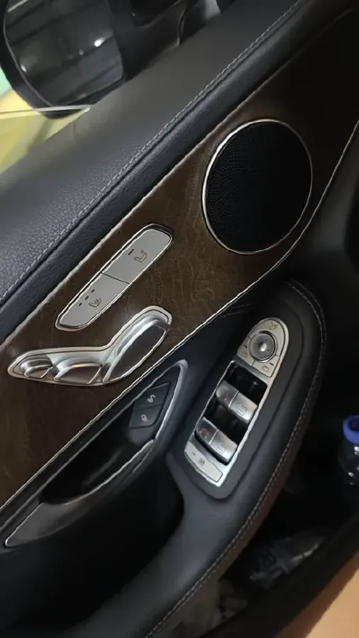 2020 Mercedes-Benz GLC Class 2.0T 197HP L4 9AT,autocango,china used car exporter,china ev exporter,chinese used car exporter,chinese used ev exporter