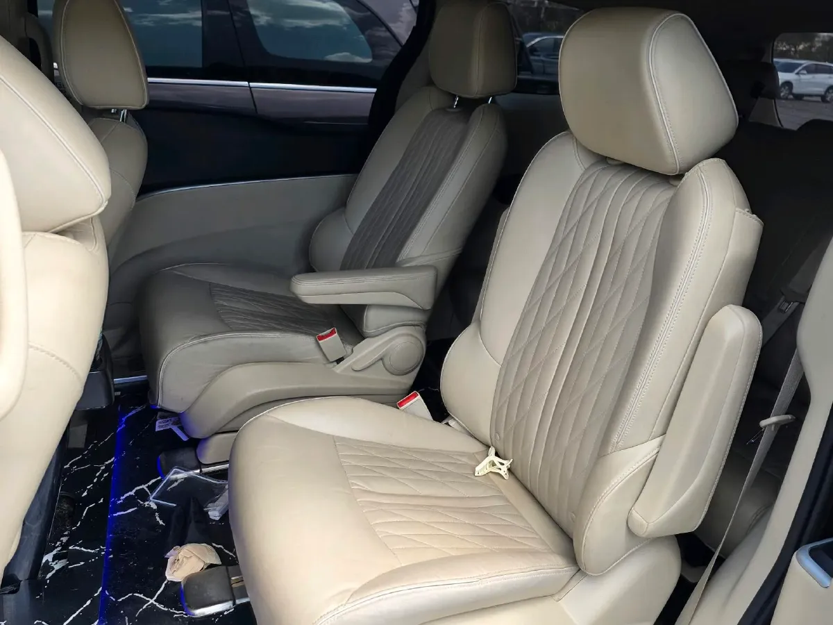 2023 Buick GL8 2.0T 237HP L4 9AT,autocango,china used car exporter,china ev exporter,chinese used car exporter,chinese used ev exporter