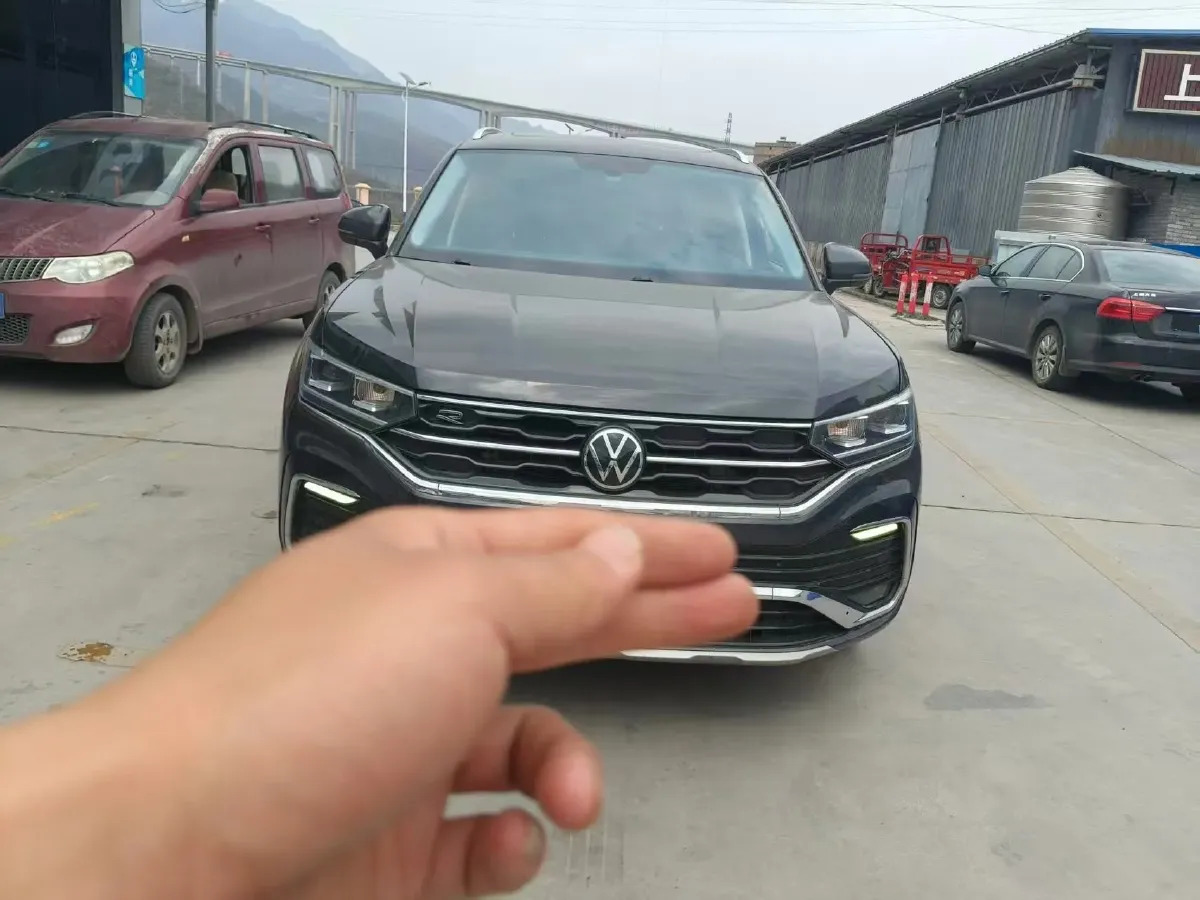2020 Volkswagen Tayron X 2.0T 186HP L4 7DCT,autocango,china used car exporter,china ev exporter,chinese used car exporter,chinese used ev exporter