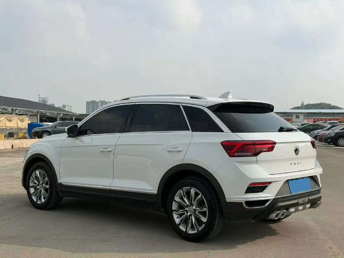 2019 Volkswagen T-Roc 1.4T 131HP L4 7DCT,autocango,china used car exporter,china ev exporter,chinese used car exporter,chinese used ev exporter