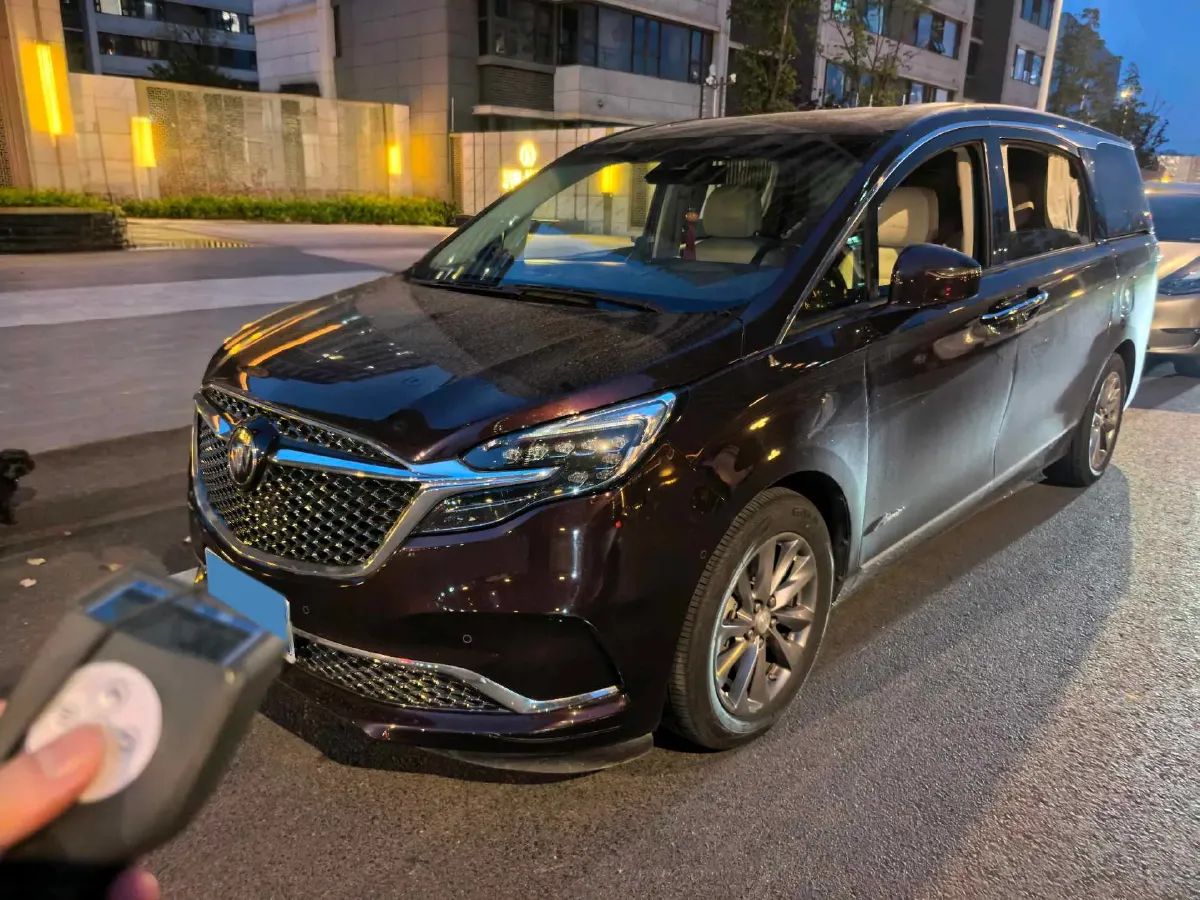 2020 Buick GL8 2.0T 237HP L4 9AT,autocango,china used car exporter,china ev exporter,chinese used car exporter,chinese used ev exporter