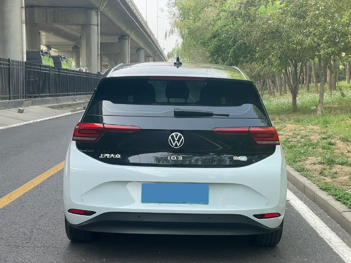 2022 Volkswagen ID.3 BEV 57.3KWH,autocango,china used car exporter,china ev exporter,chinese used car exporter,chinese used ev exporter