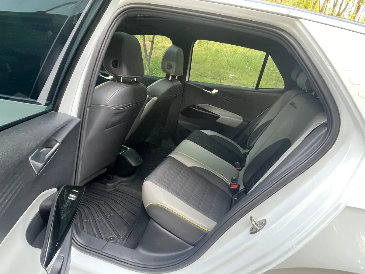 2022 Volkswagen ID.3 BEV 57.3KWH,autocango,china used car exporter,china ev exporter,chinese used car exporter,chinese used ev exporter