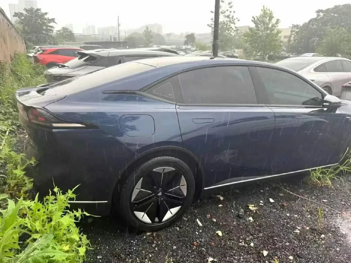 2022 DongFeng Forthing LingZhi EV BEV 68.4KWH,autocango,china used car exporter,china ev exporter,chinese used car exporter,chinese used ev exporter