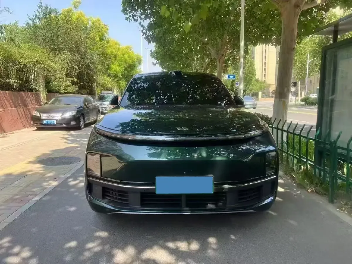 2022 Li L9 Range Extended 154HP REEV 42.6KWH,autocango,china used car exporter,china ev exporter,chinese used car exporter,chinese used ev exporter