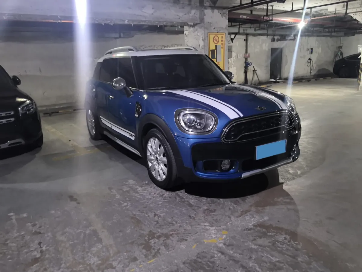 2017 Mercedes-Benz GLC Class 2.0T 184HP L4 9AT,autocango,china used car exporter,china ev exporter,chinese used car exporter,chinese used ev exporter