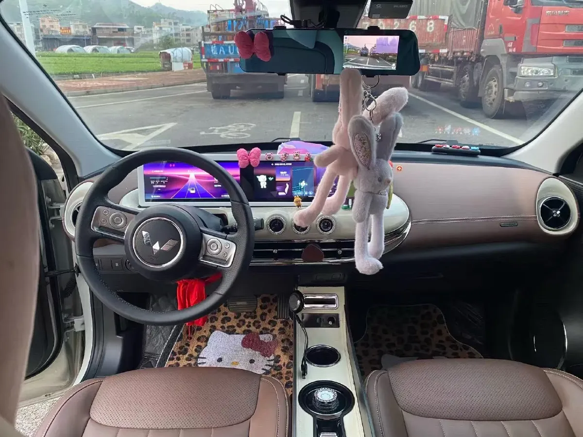 2023 WuLing BinGuo BEV 37.9KWH,autocango,china used car exporter,china ev exporter,chinese used car exporter,chinese used ev exporter