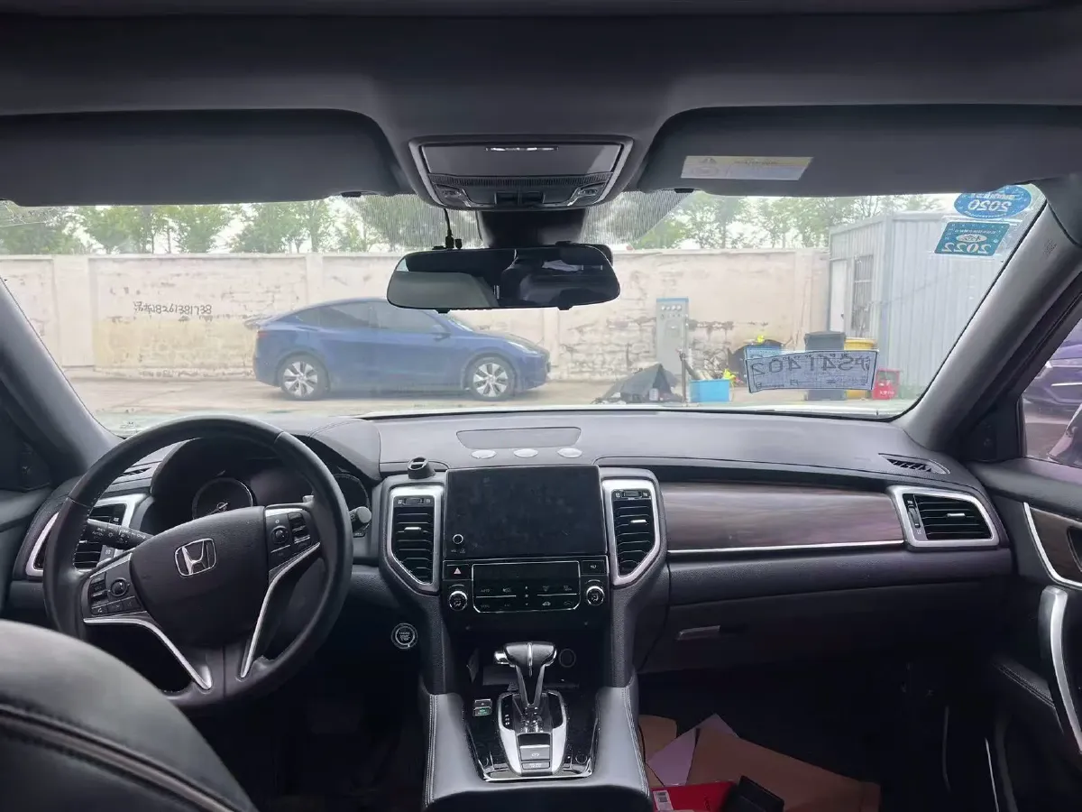 2017 Honda UR-V 1.5T 193HP L4 CVT,autocango,china used car exporter,china ev exporter,chinese used car exporter,chinese used ev exporter