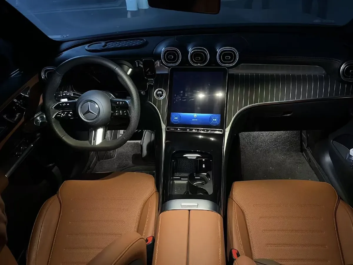 2025 Mercedes-Benz GLC Class 2.0T 258HP L4 9AT,autocango,china used car exporter,china ev exporter,chinese used car exporter,chinese used ev exporter