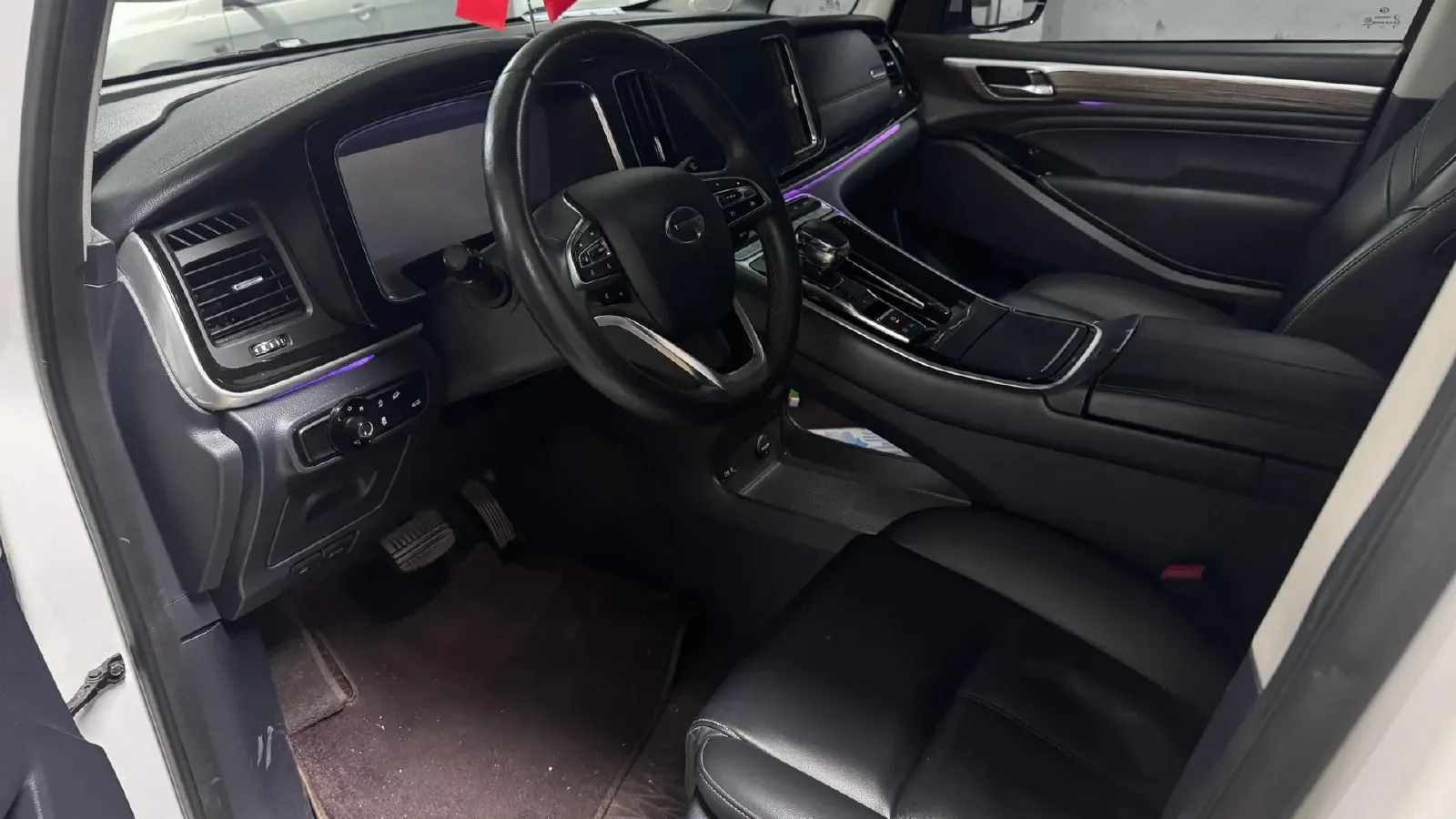 2021 GAC Trumpchi M8 2.0T 252HP L4 8AT,autocango,china used car exporter,china ev exporter,chinese used car exporter,chinese used ev exporter