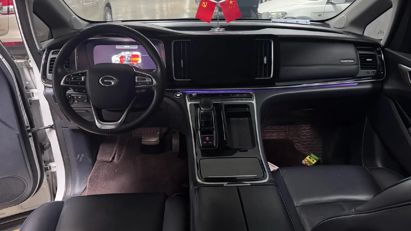 2021 GAC Trumpchi M8 2.0T 252HP L4 8AT,autocango,china used car exporter,china ev exporter,chinese used car exporter,chinese used ev exporter