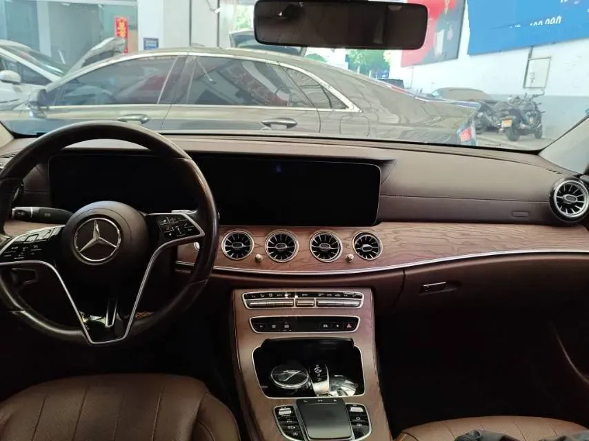 2021 Mercedes-Benz E Class 2.0T 258HP L4 9AT,autocango,china used car exporter,china ev exporter,chinese used car exporter,chinese used ev exporter