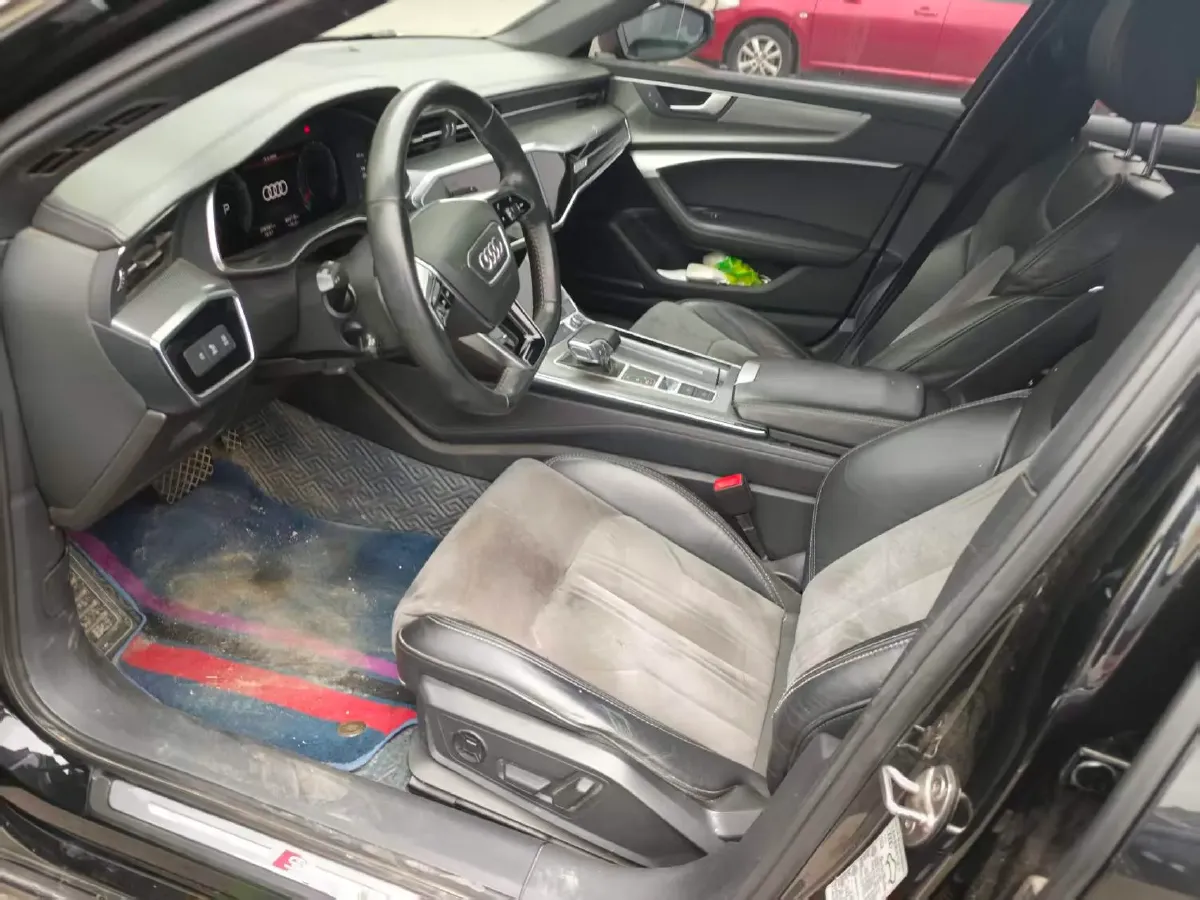 2021 Audi A6L 2.0T 224HP L4 7DCT,autocango,china used car exporter,china ev exporter,chinese used car exporter,chinese used ev exporter