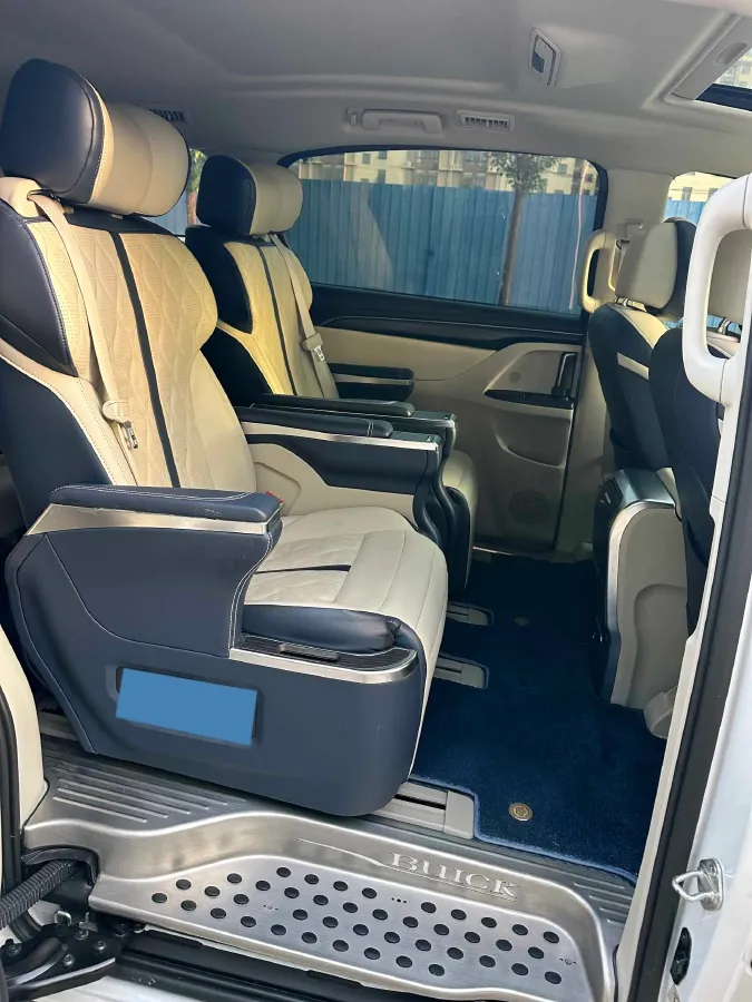 2021 Buick GL8 2.0T 237HP L4 9AT,autocango,china used car exporter,china ev exporter,chinese used car exporter,chinese used ev exporter