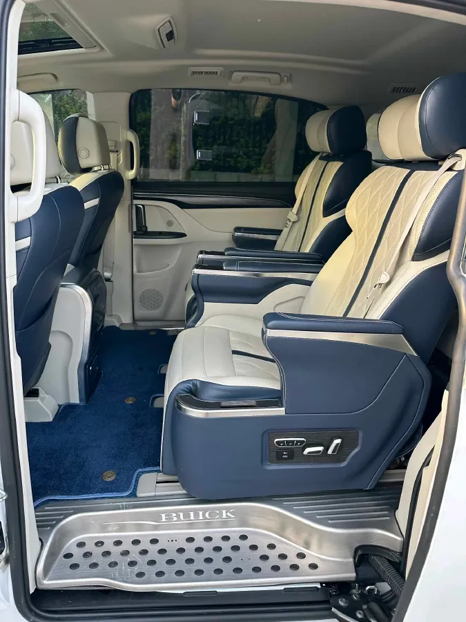 2021 Buick GL8 2.0T 237HP L4 9AT,autocango,china used car exporter,china ev exporter,chinese used car exporter,chinese used ev exporter