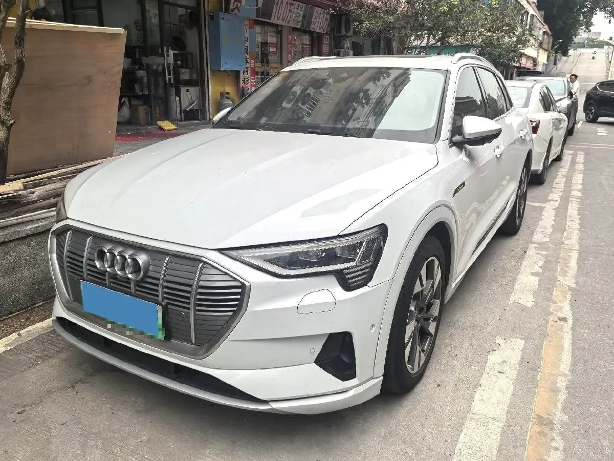 2019 Audi e-tron 2AT BEV 95KWH,autocango,china used car exporter,china ev exporter,chinese used car exporter,chinese used ev exporter