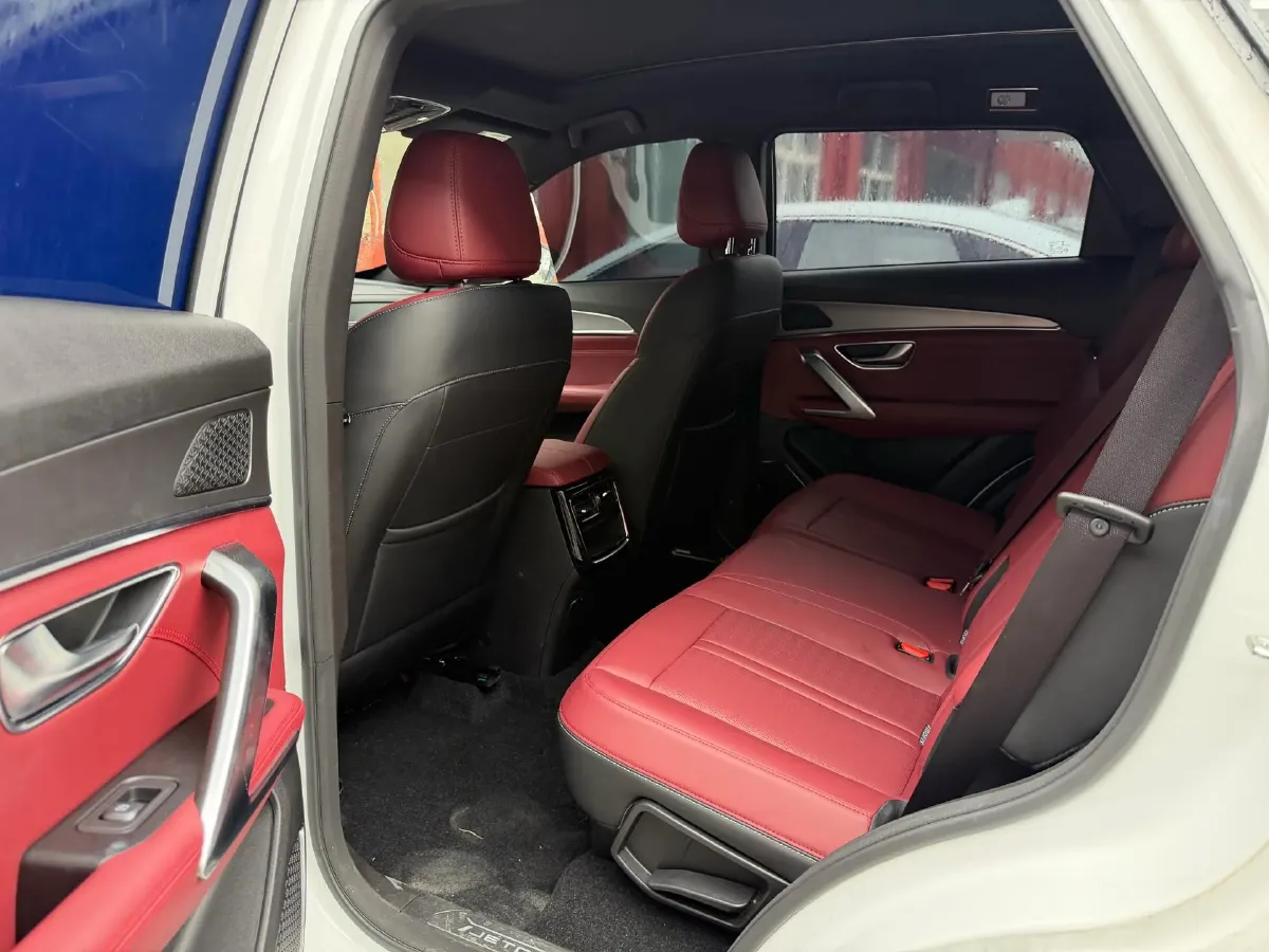 2025 Jetour X70 Plus 1.5T 156HP L4 6DCT,autocango,china used car exporter,china ev exporter,chinese used car exporter,chinese used ev exporter