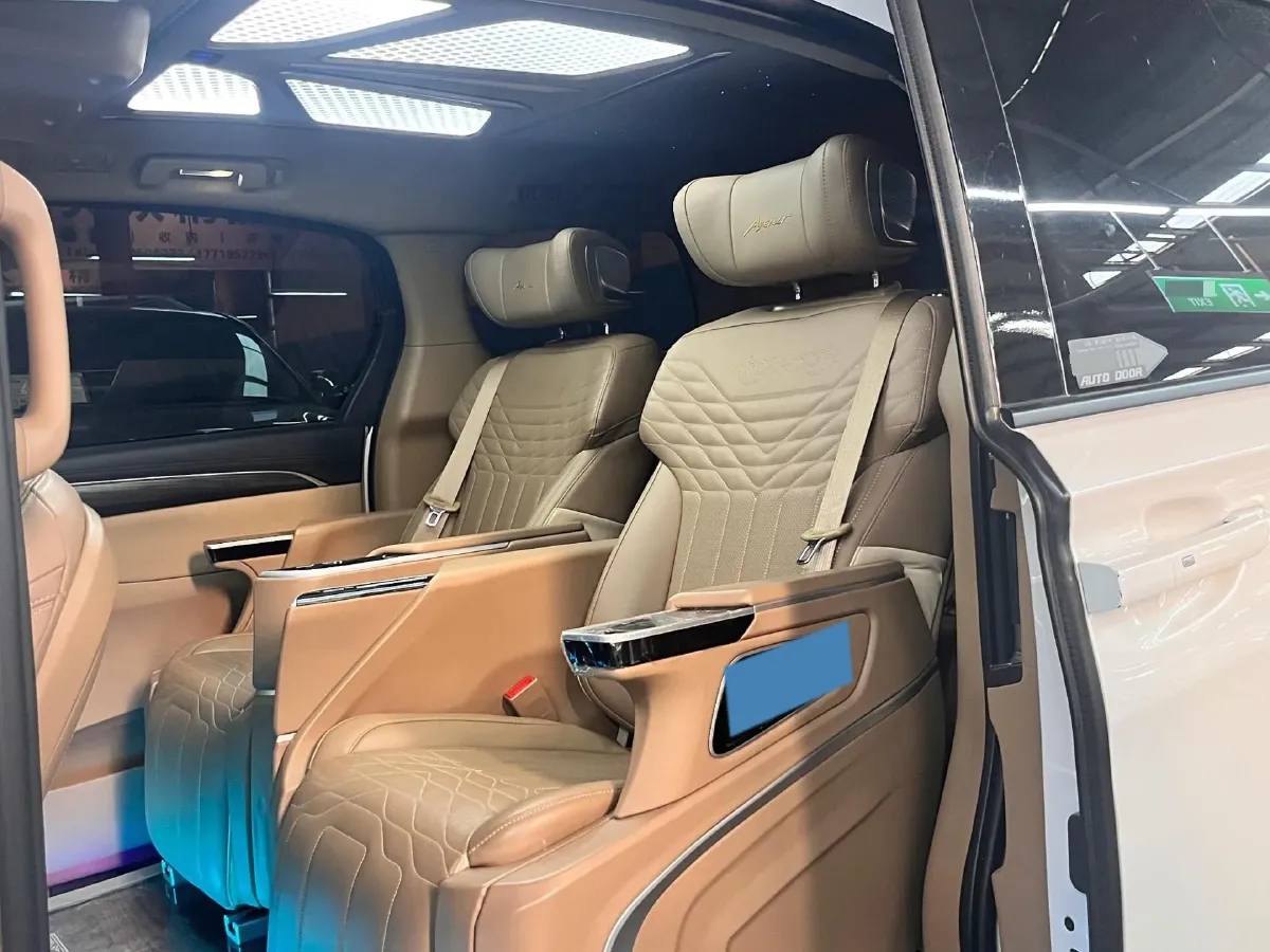 2020 Buick GL8 2.0T 237HP L4 9AT,autocango,china used car exporter,china ev exporter,chinese used car exporter,chinese used ev exporter