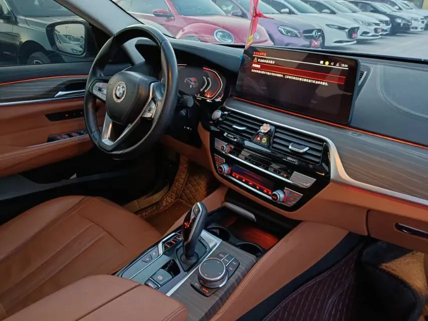 2021 BMW 6 Series GT 2.0T 258HP L4 8AT,autocango,china used car exporter,china ev exporter,chinese used car exporter,chinese used ev exporter