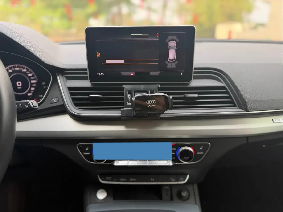 2020 Audi Q5L 2.0T 190HP L4 7DCT,autocango,china used car exporter,china ev exporter,chinese used car exporter,chinese used ev exporter