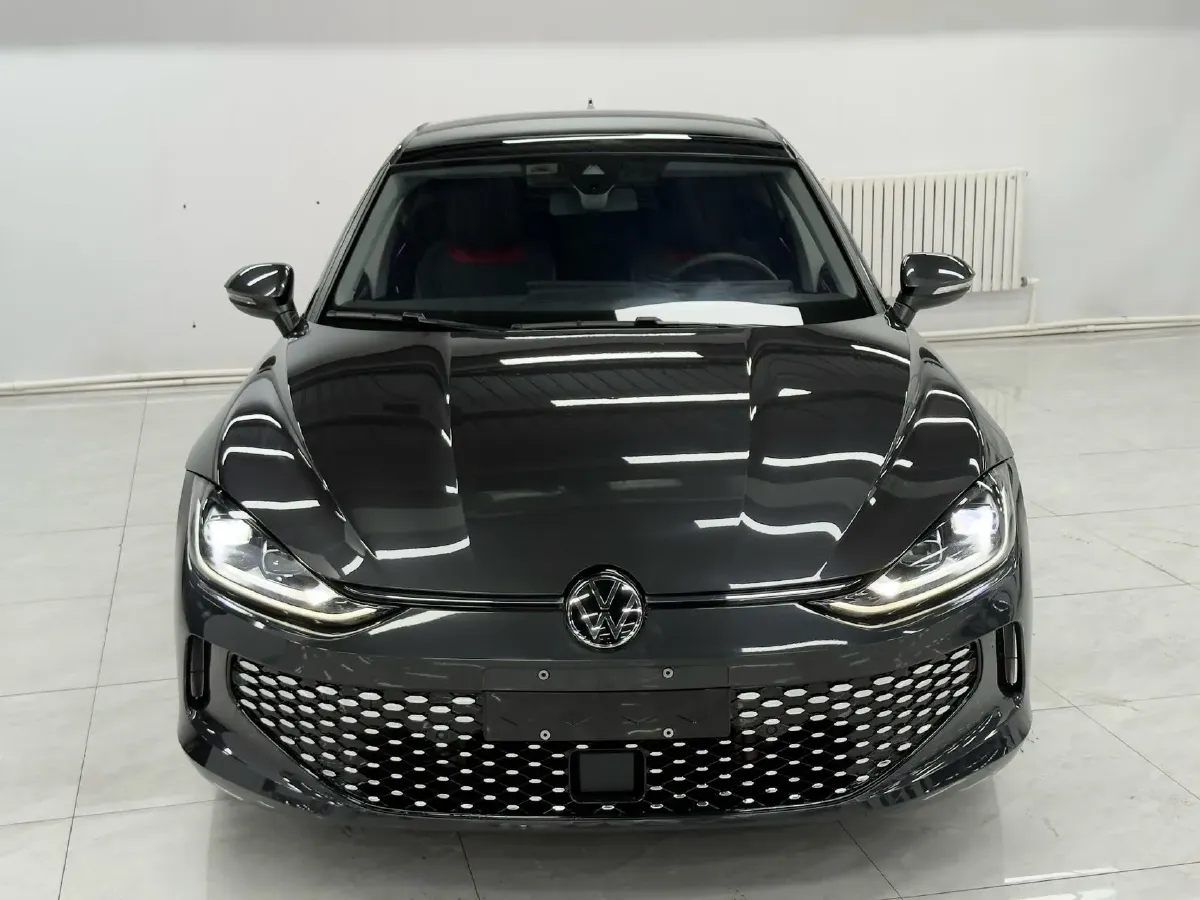 2022 Skoda Superb 2.0T 186HP L4 7DCT,autocango,china used car exporter,china ev exporter,chinese used car exporter,chinese used ev exporter