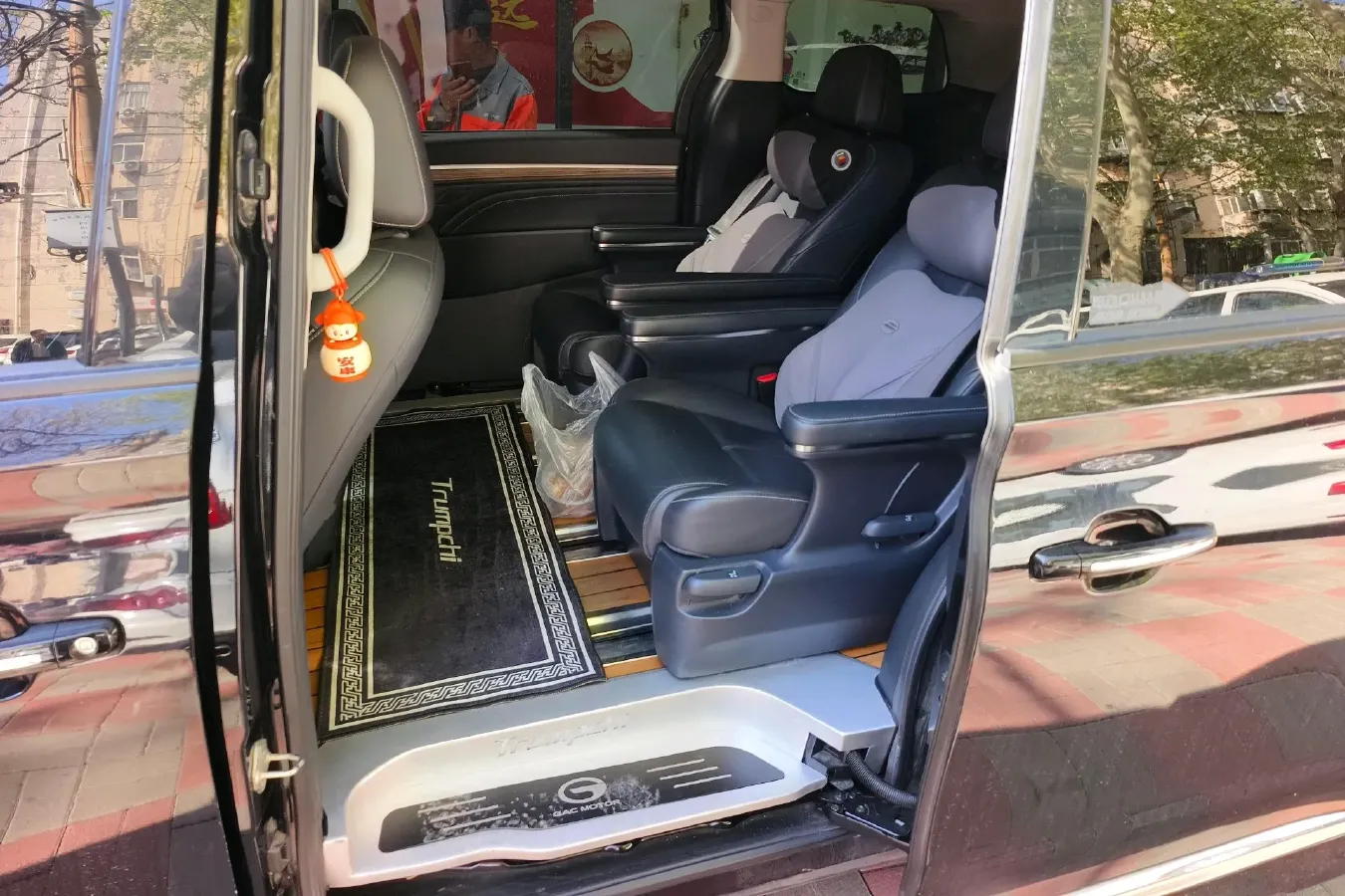 2021 GAC Trumpchi M8 2.0T 252HP L4 8AT,autocango,china used car exporter,china ev exporter,chinese used car exporter,chinese used ev exporter