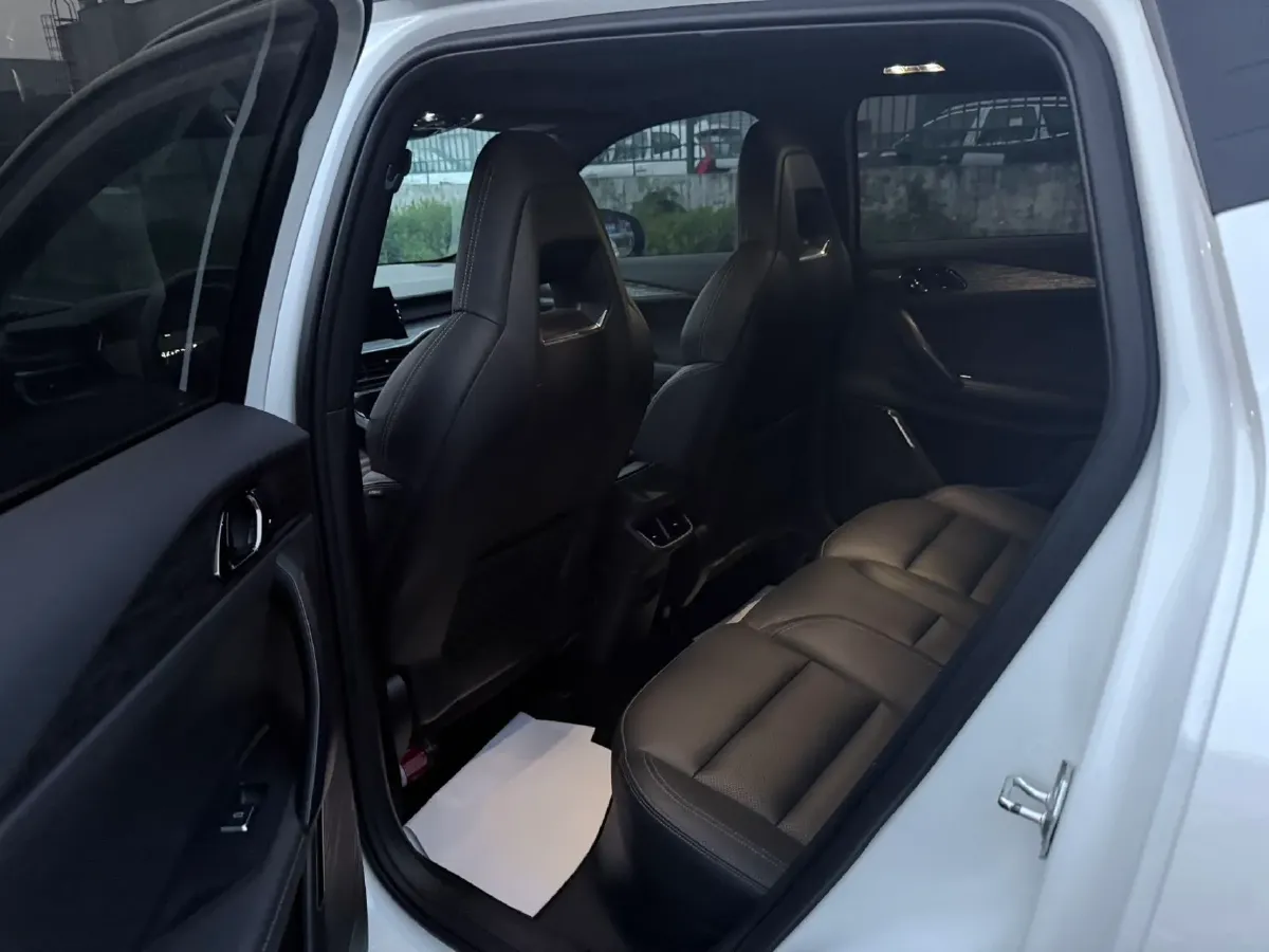 2020 LYNK&CO 06 1.5T 177HP L3 7DCT,autocango,china used car exporter,china ev exporter,chinese used car exporter,chinese used ev exporter